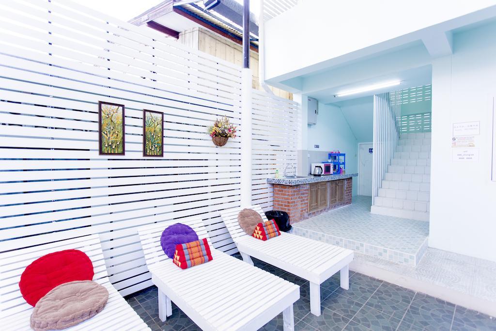 Chongrak Guesthouse Τσιάνγκ Μάι Εξωτερικό φωτογραφία