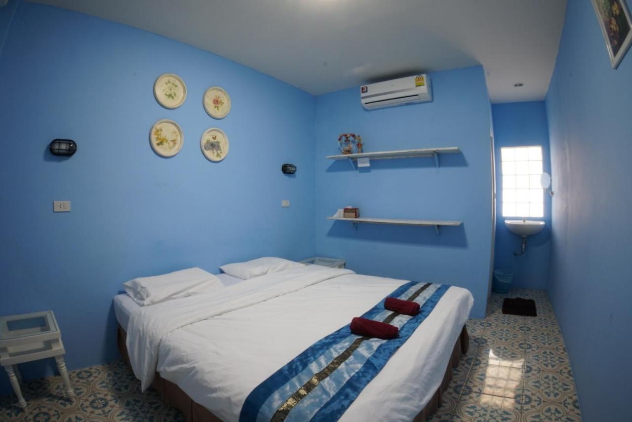 Chongrak Guesthouse Τσιάνγκ Μάι Εξωτερικό φωτογραφία