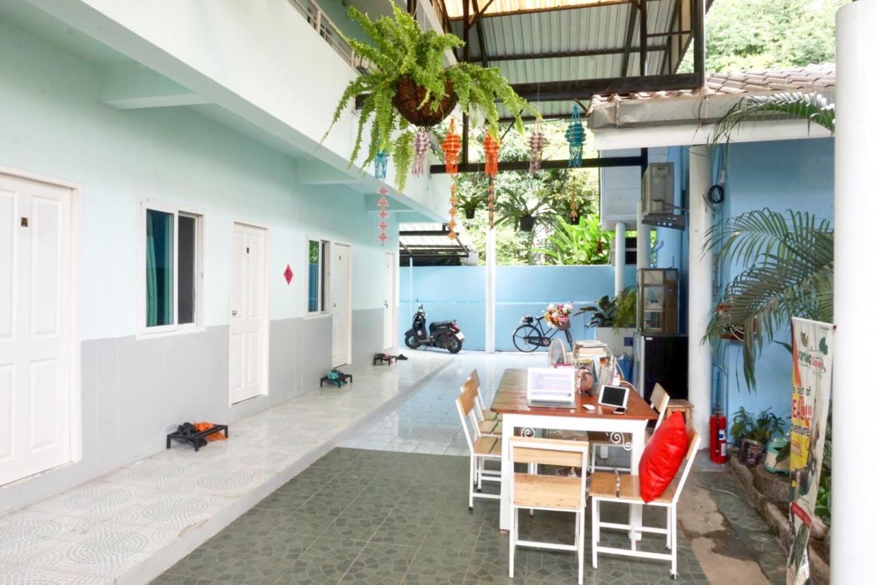 Chongrak Guesthouse Τσιάνγκ Μάι Εξωτερικό φωτογραφία